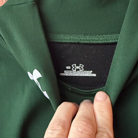 Under armour base layer - Picture 2 of 2